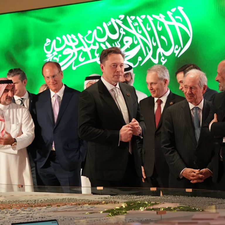 Trump’s Gulf Trip Also Brought Benefits to Elon Musk