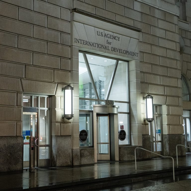 Missteps, Confusion and ‘Viral Waste’: The 14 Days That Doomed U.S.A.I.D.