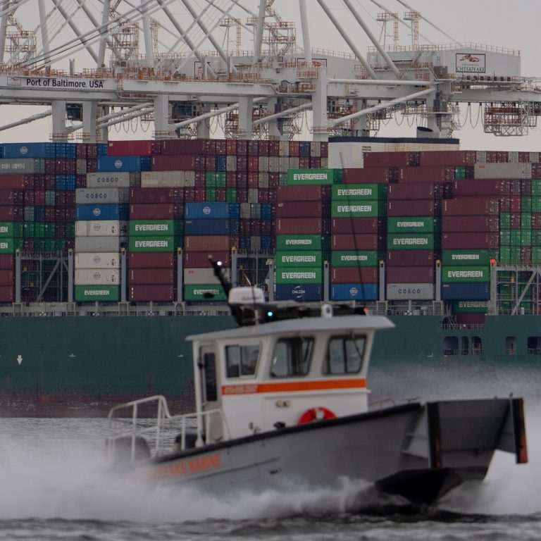 Imports Plummet in April as Trump’s Tariffs Weigh on Trade