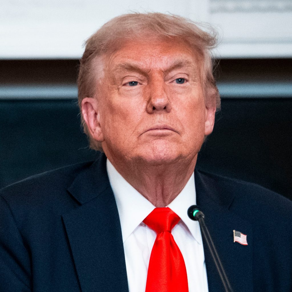 Trump Aides Urge Court to Spare Tariffs as They Dismiss Worries in Public
