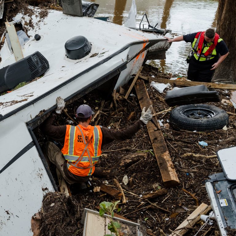 The Disastrous Texas Floods, a Misleading Social Security Email, and Trump’s Tariff Deadline